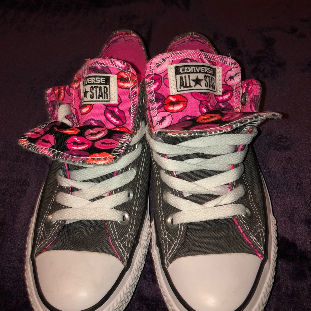 Worn once size 7.5 converse